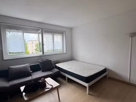 studio 30m2 clichy