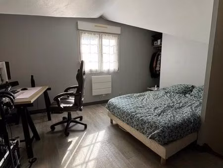 t2 duplex meublé dans le centre ville
