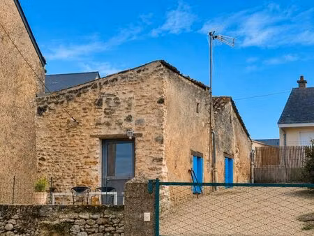 studio meublé avec cour