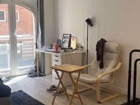 studio 20 m² - place de parking - lille wazemmes