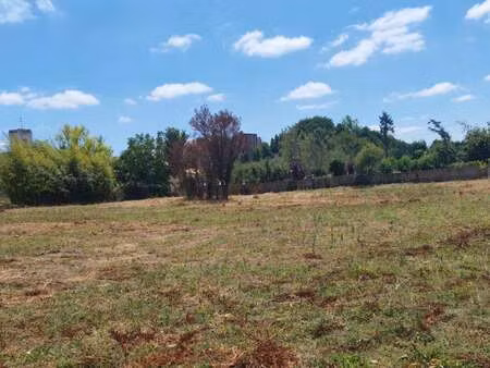 vente terrain à orvault (44700) : à vendre / 750m² orvault
