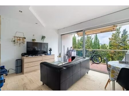 appartement studio de 29 m² à mandelieu-la-napoule