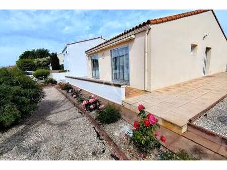 vente maison aux sables-d'olonne (85100) : à vendre / 95m² les sables-d'olonne