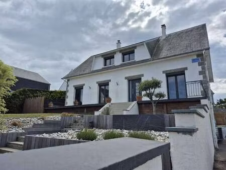 vente maison à jullouville (50610) : à vendre / 214m² jullouville