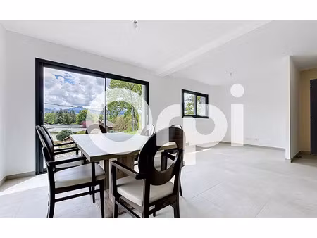 location maison  105 m² t-5 à viuz-en-sallaz  1 970 €