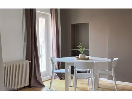 location appartement  m² t-2 à castres  515 €