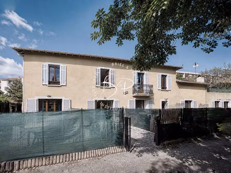 immeuble de rapport : 4 appartements avec jardins privatifs - draguignan proche commodités