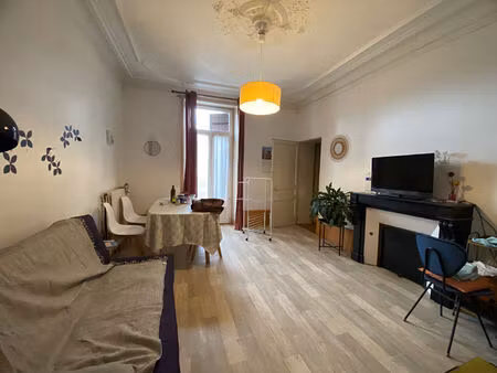 a vendre  immeuble de rapport à périgueux (24000) avec 3 appartements et un local commerci