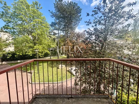 appartement familial de 105m² proche des écoles avec ascenseur  parking  balcon et gardien