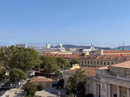 location appartement 3 pièces 70 m² à toulon (83000)