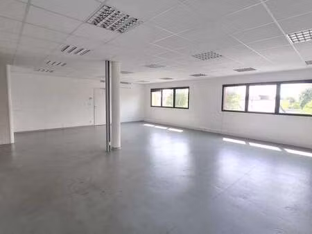 vente bureaux et commerces à rennes longs champs (35000) : à vendre / 160m² rennes longs c