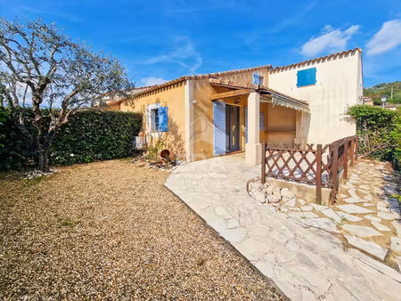maison mitoyenne 3 pieces dans domaine securise avec piscine -
