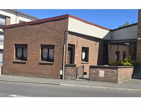 plain pied non mitoyen de plus de 120 m2 habitable ( 3 chamb