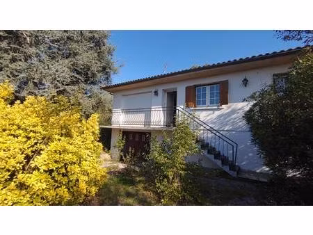 maison familiale avec jardin  garage