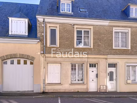 maison de ville familiale avec 3 chambres et bureau au coeur