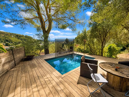 maison avec piscine et double garage