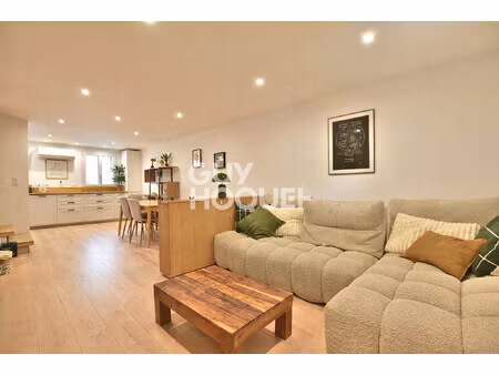 immeuble renove avec appartement et local commercial