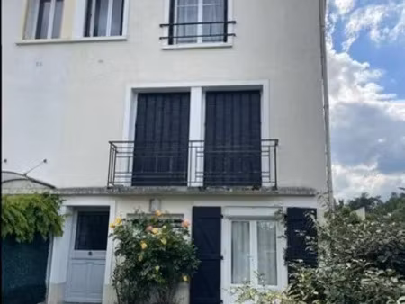 immeuble à saint-cyr-sur-loire (37540)