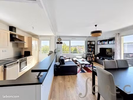appartement 5 pièces 84 m²