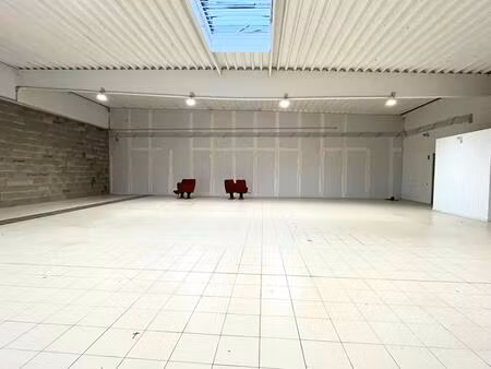 exclusivite - murs commerciaux libres 338 m²
