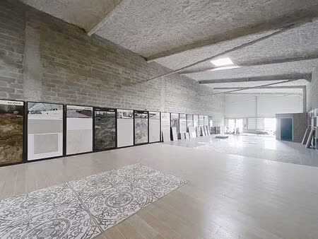 local commercial redon 310 m2