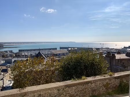 maison 5 pièce(s) 98m2  vue imprenable sur le port