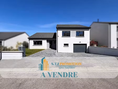 maison familiale récente avec 4 chambres jardin  garage à me