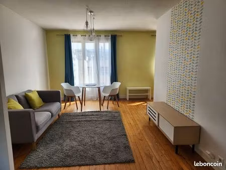 grand t2/t3 à louer