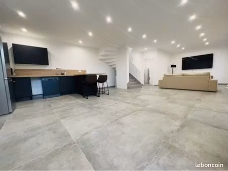 maison dans résidence sécurisée