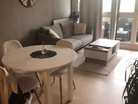appartement t2 proche tram et commodites