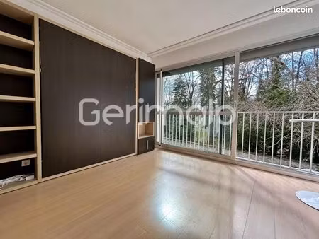studio 1 pièce 20 m²