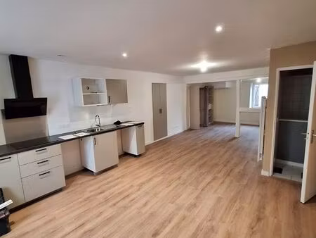 studio rénové 52m²