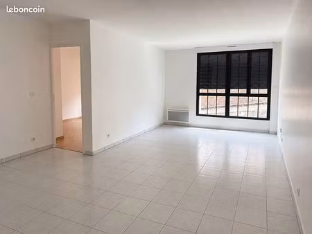 appartement 2 pièces 52 m²