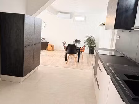 appartement f3 proche gare climatisé  avec terrasse  et parking
