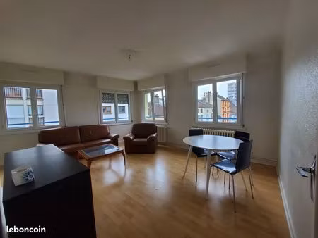 bel appartement très lumineux