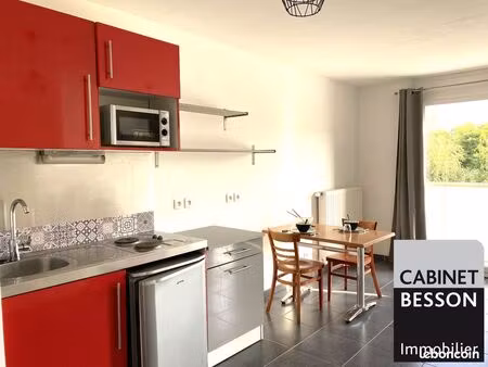 studio 1 pièce 30 m²