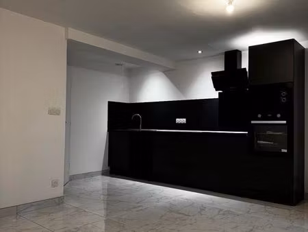 bel appartement rénové de 60 m² à montchanin