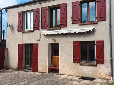 maison avec cour privée