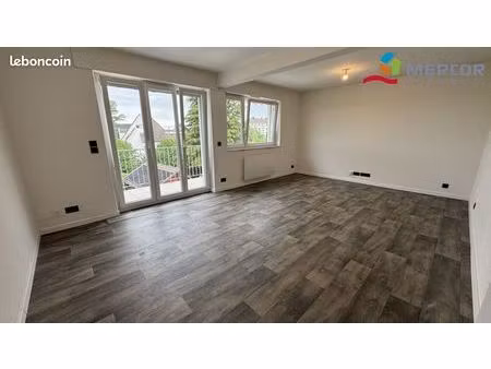 appartement 2 pièces 64 m²