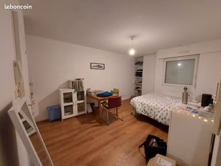 location studio non meublé vannes