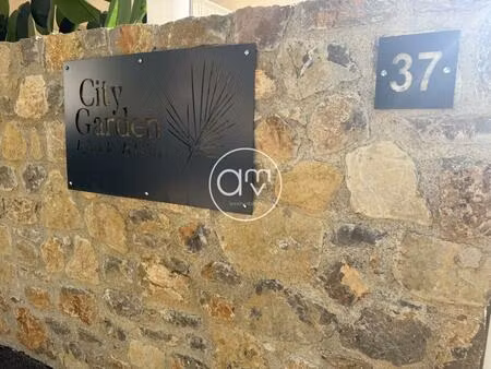 location parking hyeres 83400