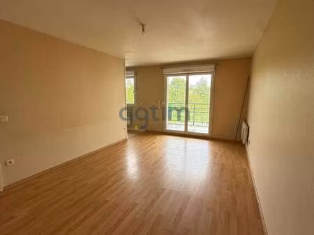vente appartement 2 pièces à la roche-sur-yon (85000) : à vendre 2 pièces / 47m² la roche-