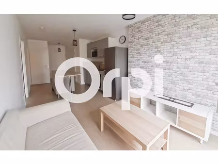 location appartement  m² t-2 à le plessis-belleville  750 €