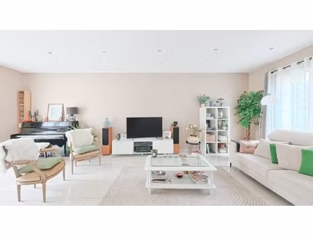 maison 8 pièces - 189 m²