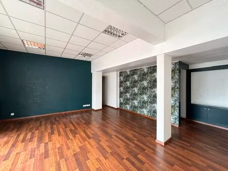 location local commercial 42m² aire sur l adour 40800
