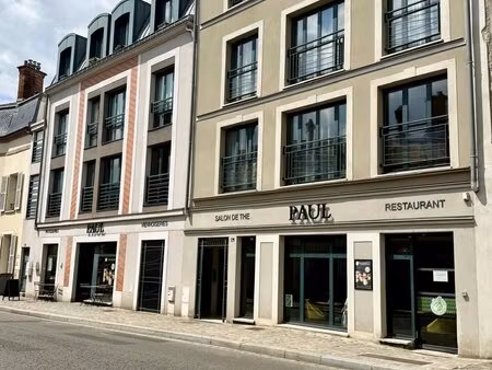 à deux pas du château – élégant 4 pièces de 91 m² avec parking
