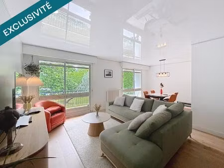 appartement avec balcon  3 chambres et double séjour