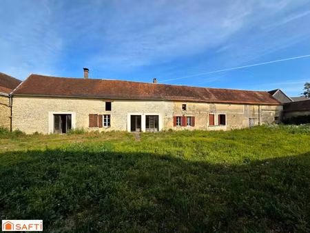 corps de ferme à rénover avec hangar