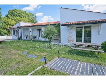 maison de plain-pied 156 m² – 5 chambres - montussan
