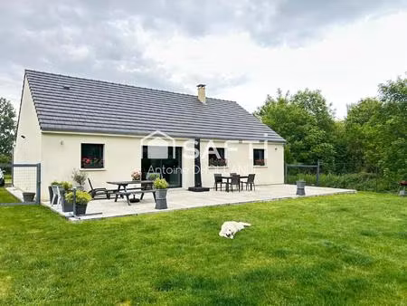 pavillon individuel de plain-pied récent avec terrain
